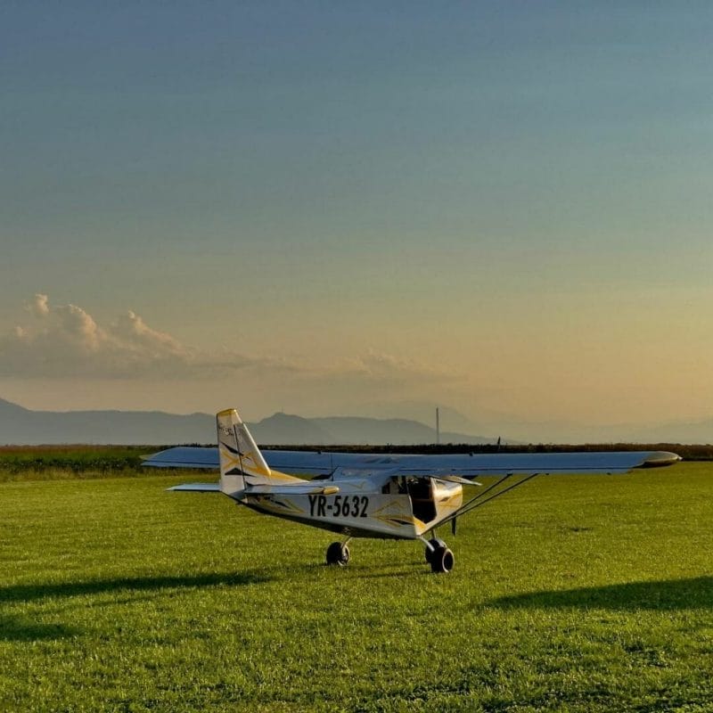 Zbor cu avionul de tip cost shared – Tur deasupra lacului Sfanta Ana 2