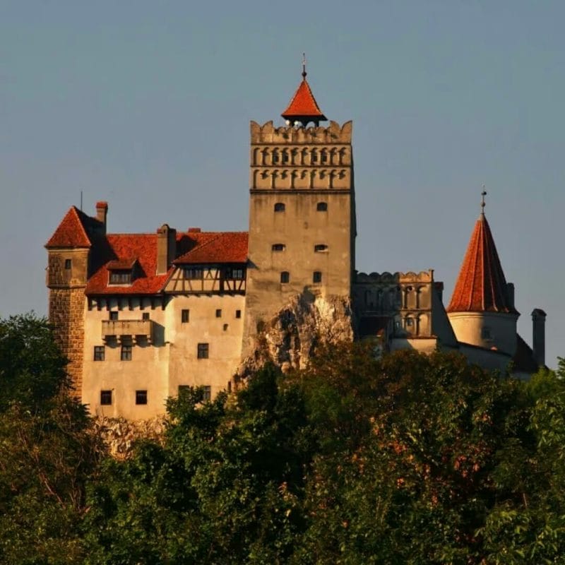 Tur cu ghid - Castelul Peles, Castelul Bran si centrul vechi din Brasov 2